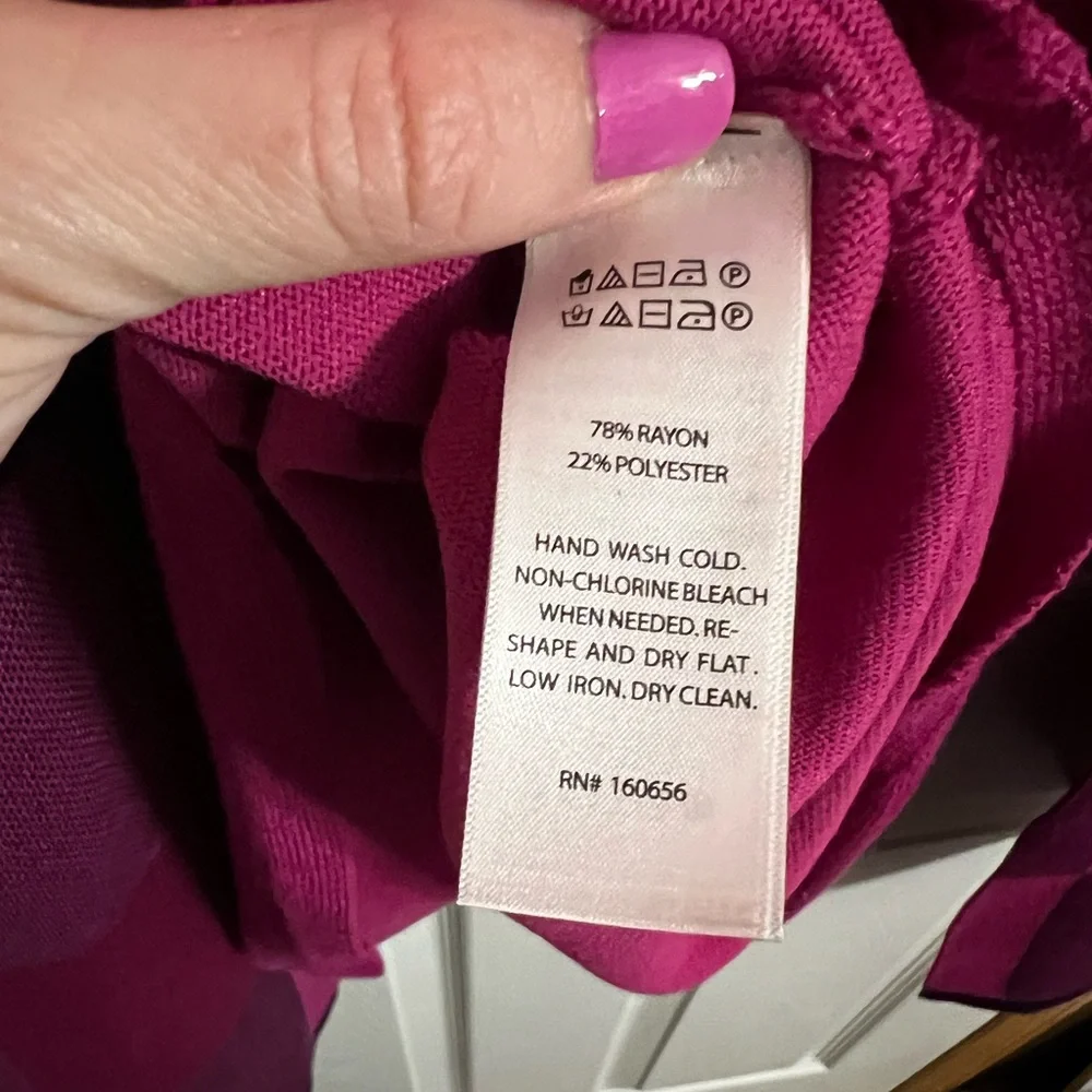 Beautiful Cynthia Rowley sweater with scarf - Picture 5 of 5